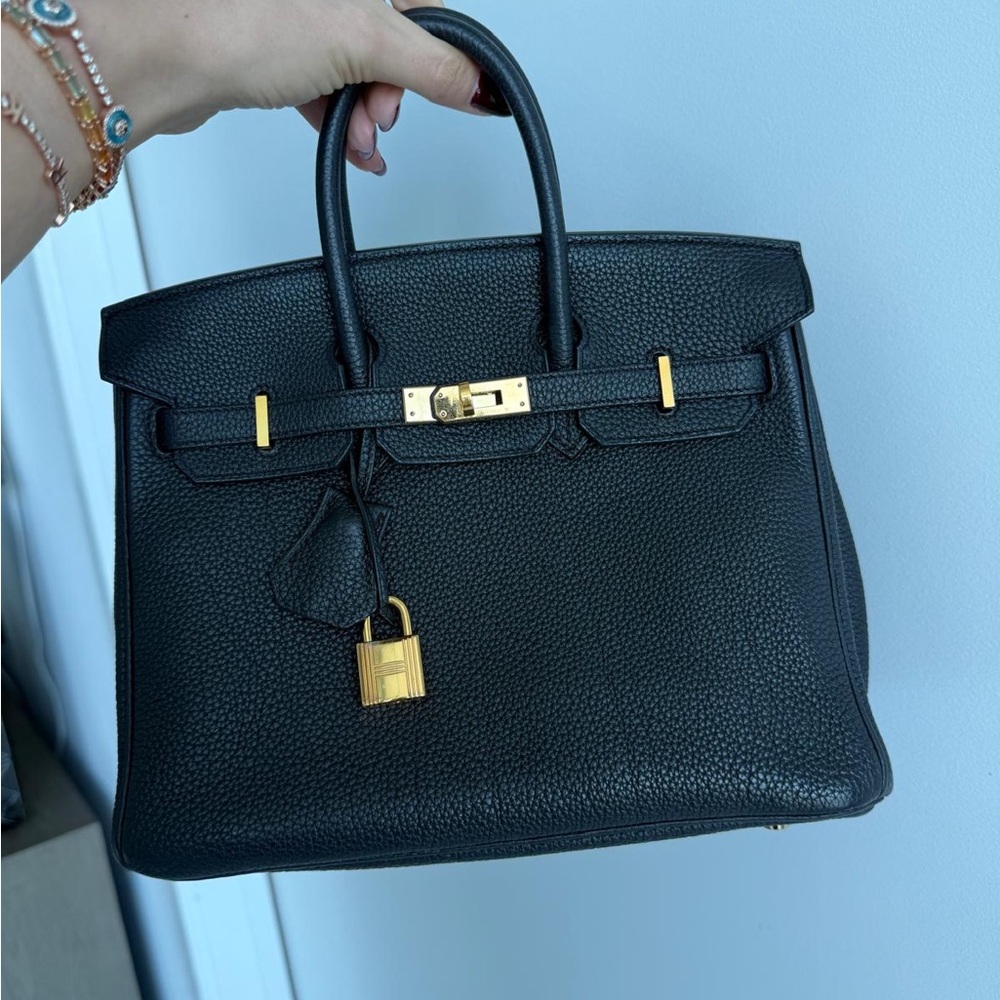 BIRKIN 25 TOGO BLACK WITH GOLD HARDWARE